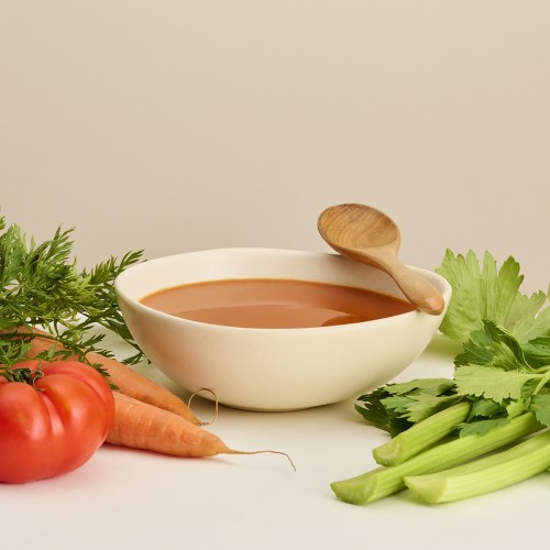 Tomate Karotte Sellerie in der Schale